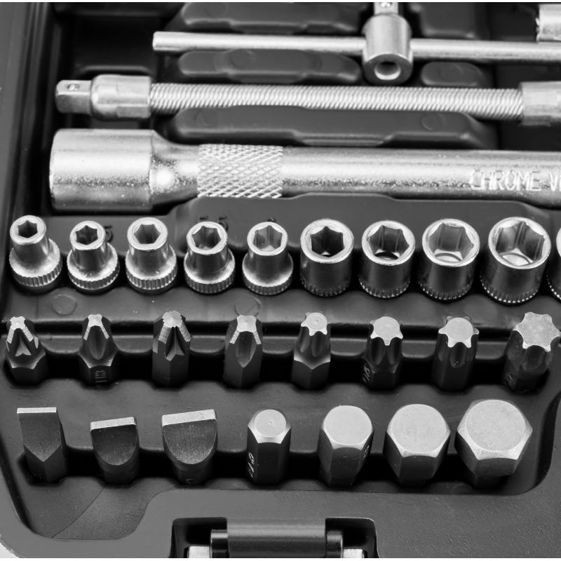 Zestaw Kluczy 82el. KD10832