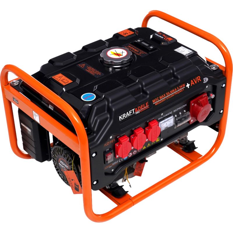 Agregát generuje 3500 W, 12/230 V/380 V, model KD161