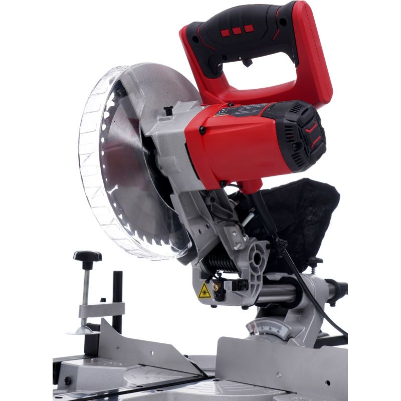 Pilarka ukosowa 2500W KD3012