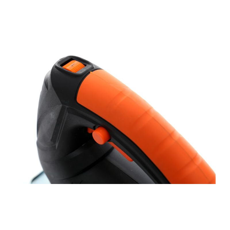 Wyrzynarka 700W KD1675