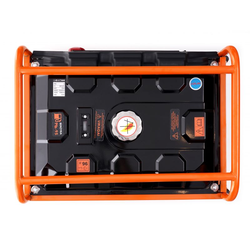 Agregát generuje 5500 W, 12/230 V/380 V, model KD165