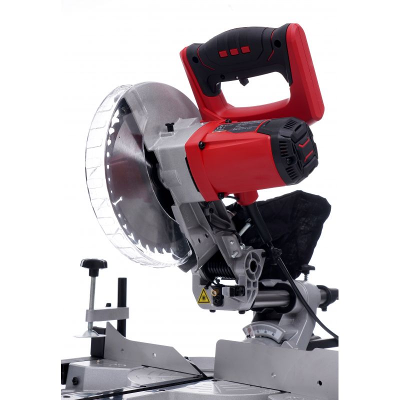 Pilarka ukosowa 2500W KD3012