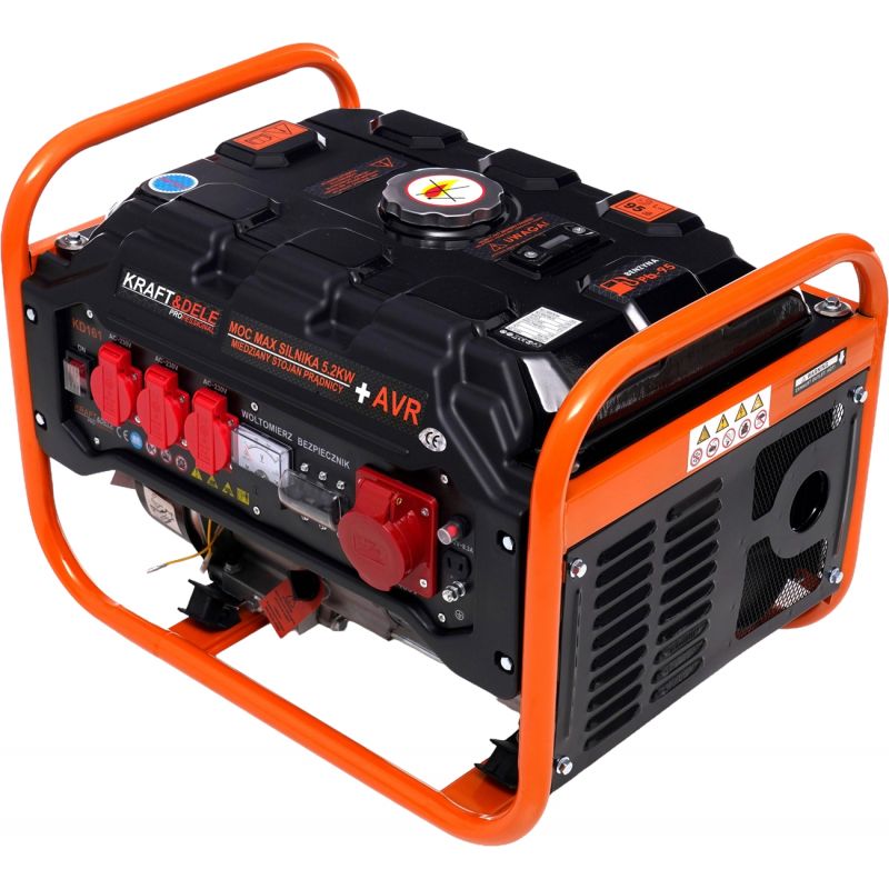 Agregát generuje 3500 W, 12/230 V/380 V, model KD161