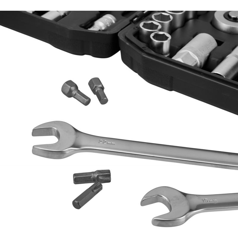 Zestaw Kluczy 82el. KD10832