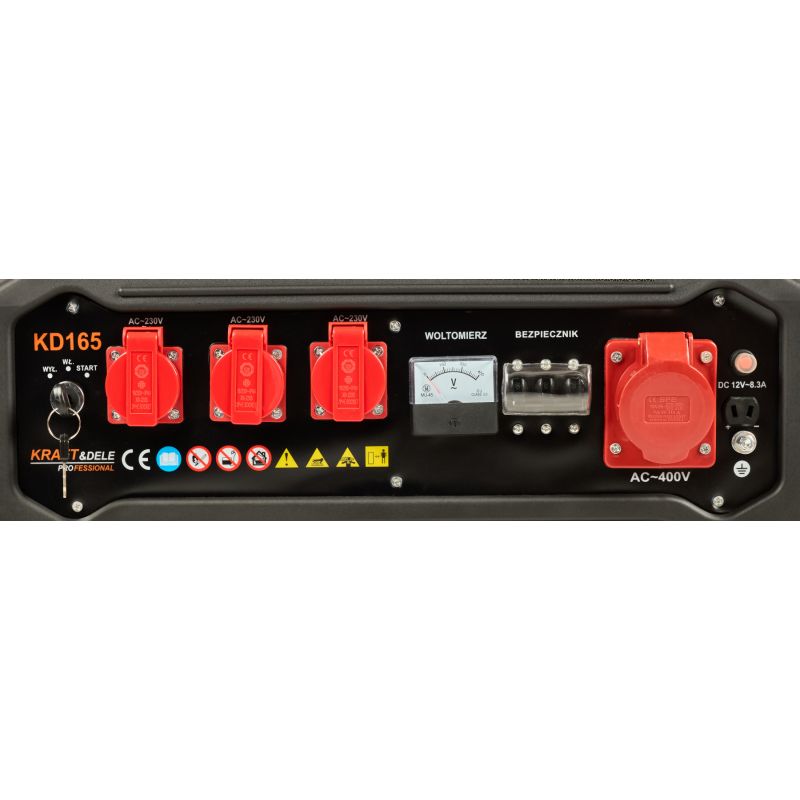 Agregát generuje 5500 W, 12/230 V/380 V, model KD165