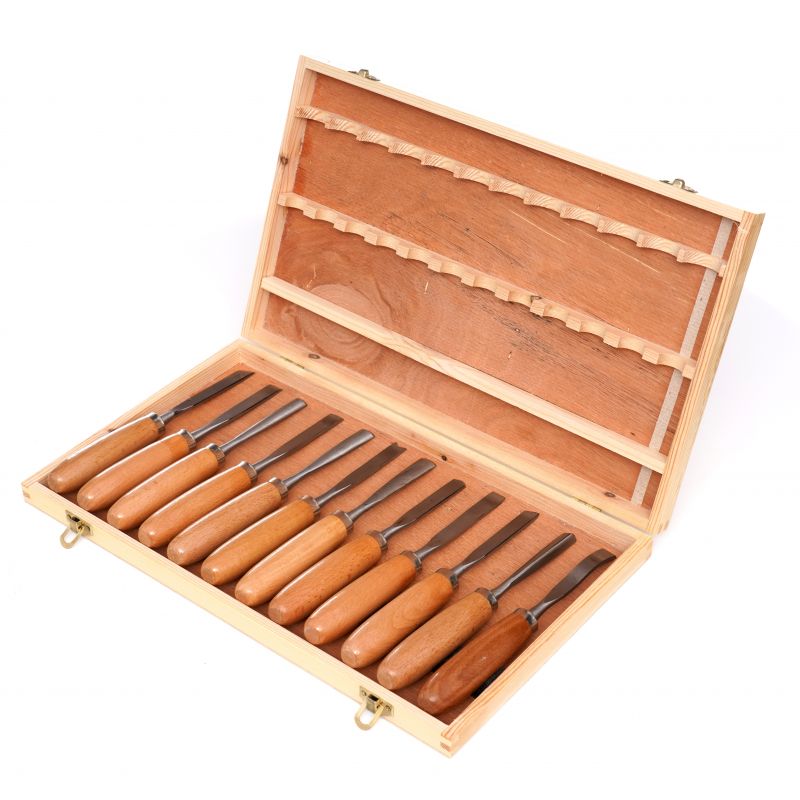 Sada 12 rezbárskych dlát. KD11775