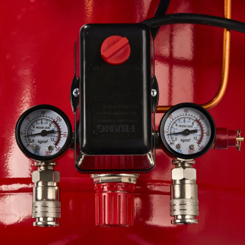 Olejový kompresor 150L 400V KD406