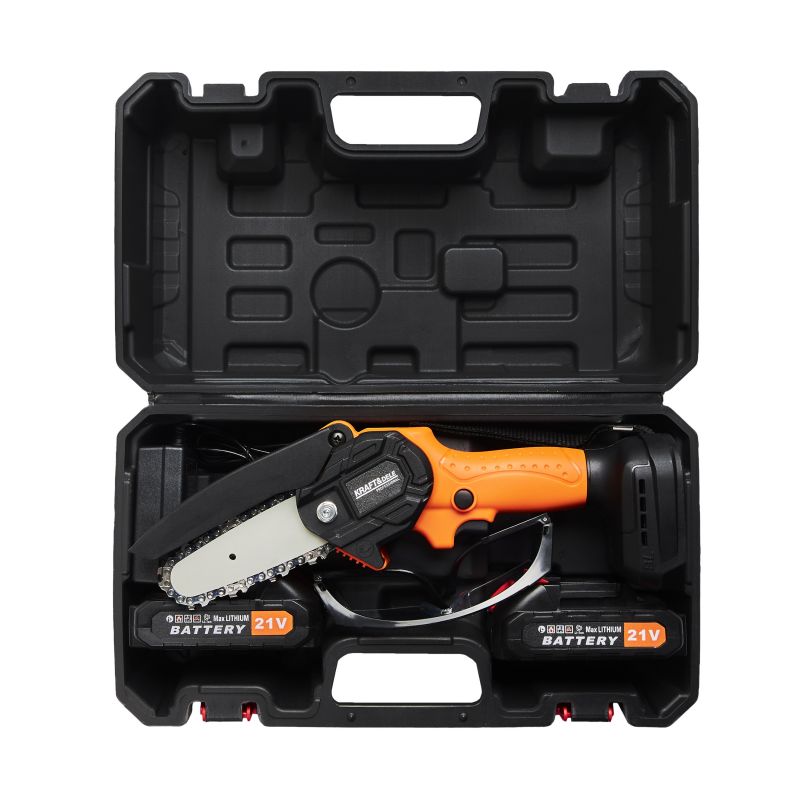 ["Typ: text", "Zdrojový jazyk: pl", "Cieľový jazyk: sk", "Text: Reťazová píla akumulátorová 4" 21V KD10627", "Obrázok: null"]