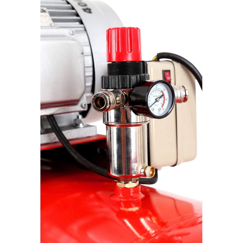 Olejový kompresor 300L 400V KD1410, so separátorom